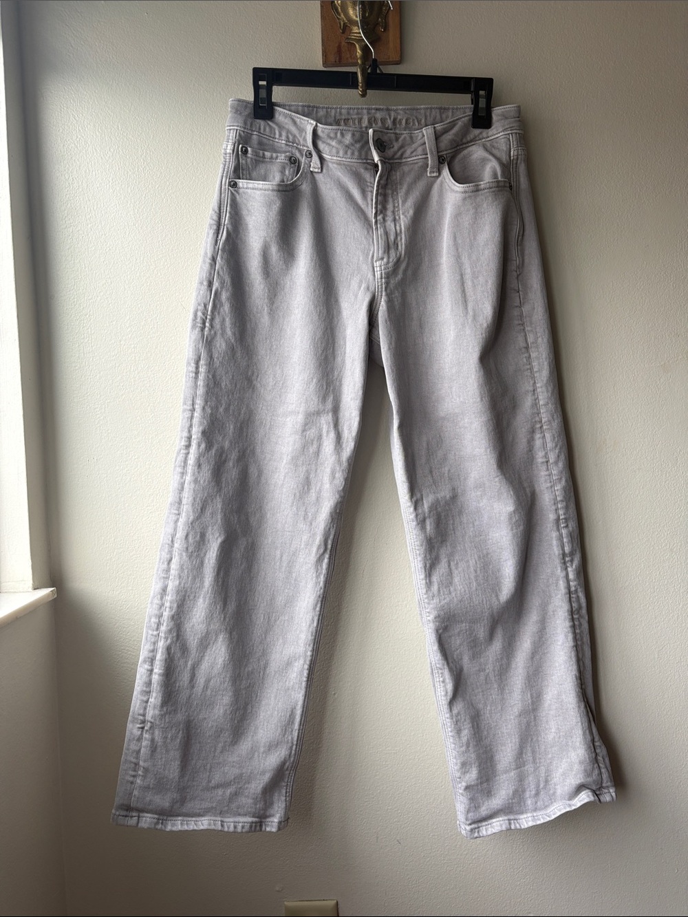 American Eagle Women’s Light Gray Stovepipe Jeans 4 Short